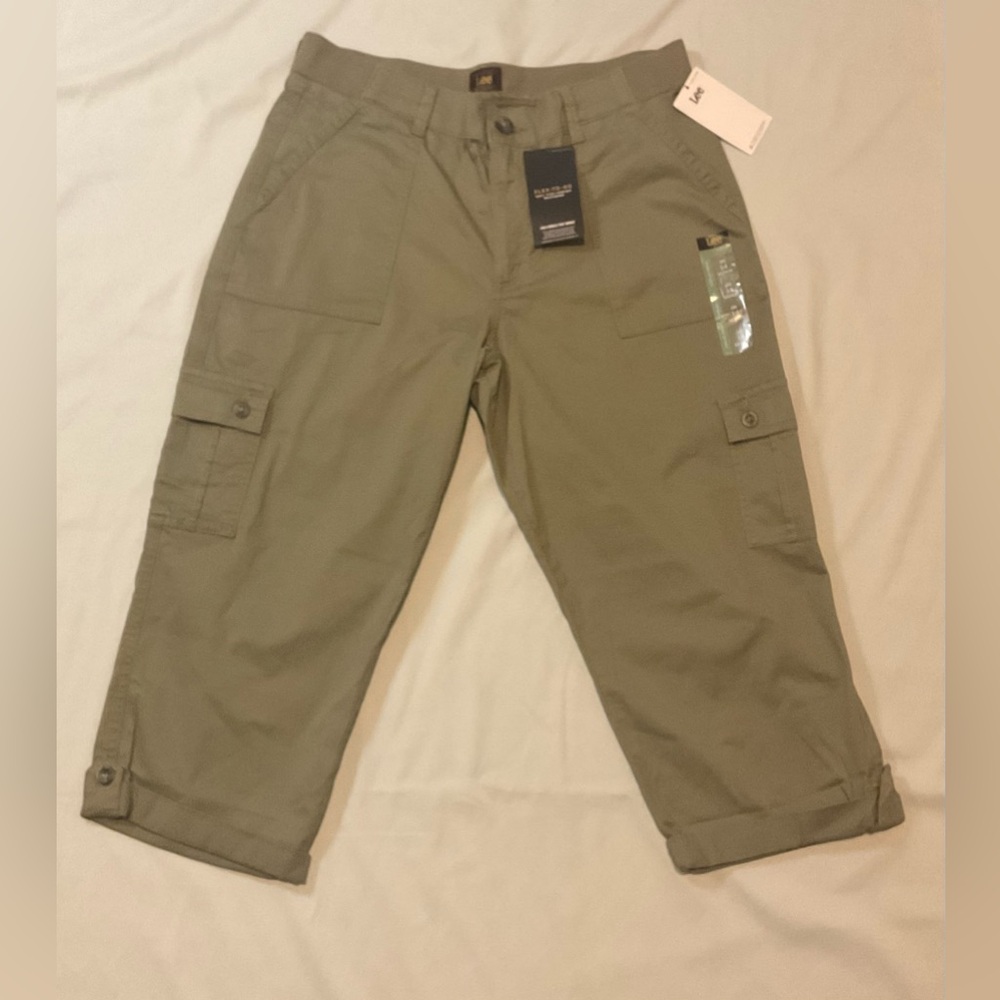 Lee Women's Ultra Lux Comfort with Flex-to-go Cargo Capri Pant